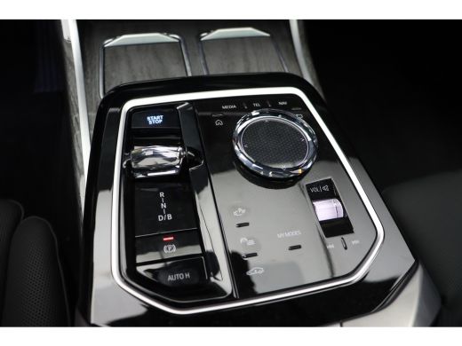 BMW i7 eDrive50 High Executive / Panoramadak / Stoelventilatie / Massagefunctie / Parking Assistant Prof... ActivLease financial lease