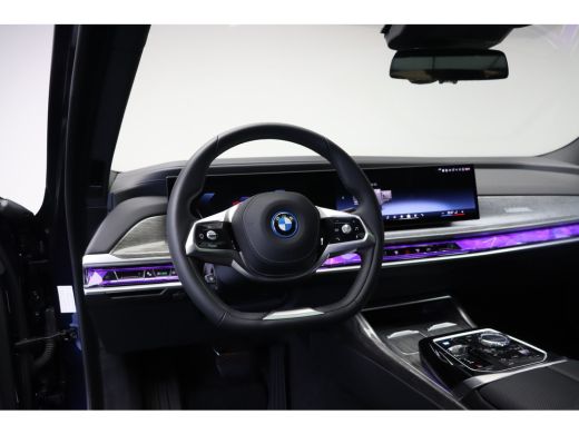 BMW i7 eDrive50 High Executive / Panoramadak / Stoelventilatie / Massagefunctie / Parking Assistant Prof... ActivLease financial lease