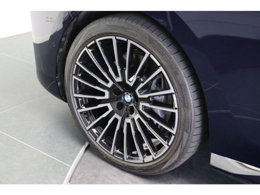 BMW i7 eDrive50 High Executive / Panoramadak / Stoelventilatie / Massagefunctie / Parking Assistant Prof... ActivLease financial lease