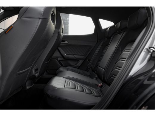 CUPRA Formentor 1.5 TSI e-Hybrid 272pk VZ Performance | Panoramadak | Trekhaak | Stoelen Elektrisch | Leder | 360... ActivLease financial lease