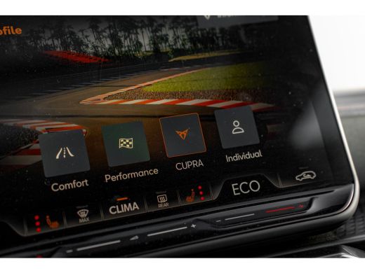 CUPRA Formentor 1.5 TSI e-Hybrid 272pk VZ Performance | Panoramadak | Trekhaak | Stoelen Elektrisch | Leder | 360... ActivLease financial lease