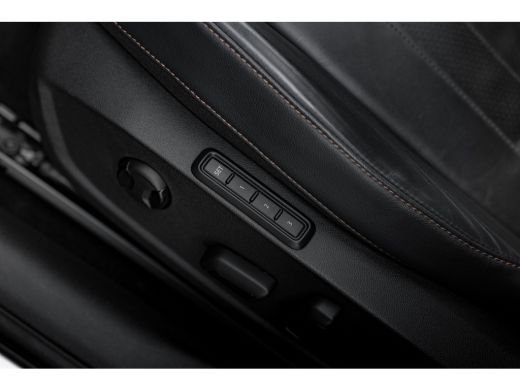 CUPRA Leon Sportstourer 1.4 245 PK e-Hybrid VZ Business Carplay | Adaptive cruise control | Achteruitrijcamera | Panoramadak ActivLease financial lease