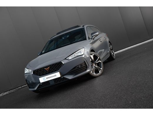 CUPRA Leon Sportstourer 1.4 245 PK e-Hybrid VZ Business Carplay | Adaptive cruise control | Achteruitrijcamera | Panoramadak ActivLease financial lease