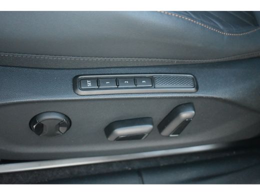 CUPRA Terramar 1.5 e-Hybrid 272PK America&acute;s Cup Limited Edition | Schuif-kanteldak | Trekhaak | Sennheiser Audio... ActivLease financial lease