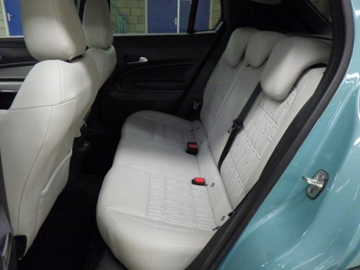 Fiat 600 La Prima 54 kWh 156pk 3 Fase 8 Jaar Garantie! | Massage | Vol-Leder | Adaptive Cruise | Elektr. S... ActivLease financial lease