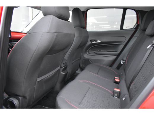 Fiat 600 RED 54 kWh 156pk 3 Fase | Navigatie by App | Cruise Control | Parkeersensoren | Keyless-Start | F... ActivLease financial lease