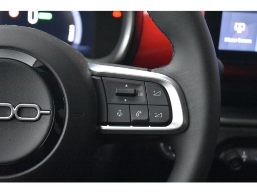 Fiat 600 RED 54 kWh 156pk 3 Fase | Navigatie by App | Cruise Control | Parkeersensoren | Keyless-Start | F... ActivLease financial lease