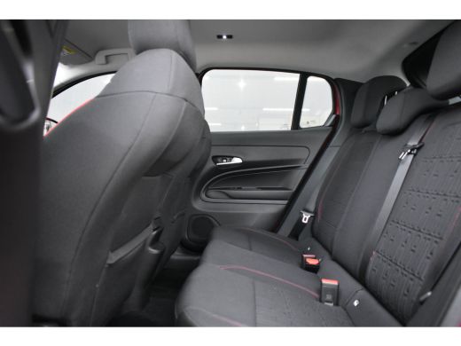 Fiat 600 RED 54 kWh 156pk 3 Fase | Navigatie by App | Cruise Control | Parkeersensoren | Keyless-Start | F... ActivLease financial lease