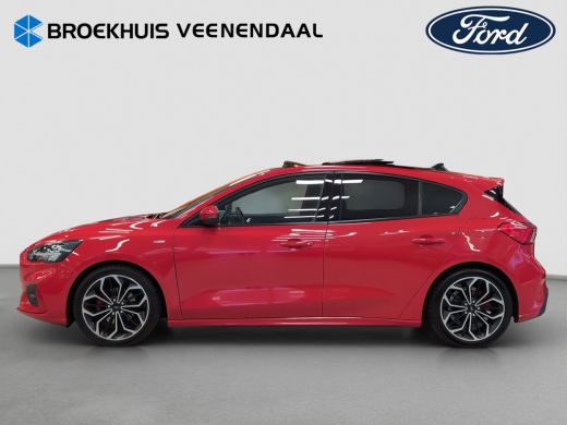 Ford Focus 1.0 ST Line Business | Pano | 1e eig. | B&O | Trekhaak | Adap. Cruise | Carplay | Achterspoiler |... ActivLease financial lease