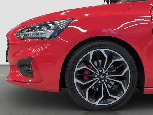 Ford Focus 1.0 ST Line Business | Pano | 1e eig. | B&O | Trekhaak | Adap. Cruise | Carplay | Achterspoiler |... ActivLease financial lease