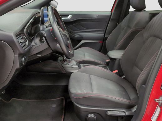 Ford Focus 1.0 ST Line Business | Pano | 1e eig. | B&O | Trekhaak | Adap. Cruise | Carplay | Achterspoiler |... ActivLease financial lease