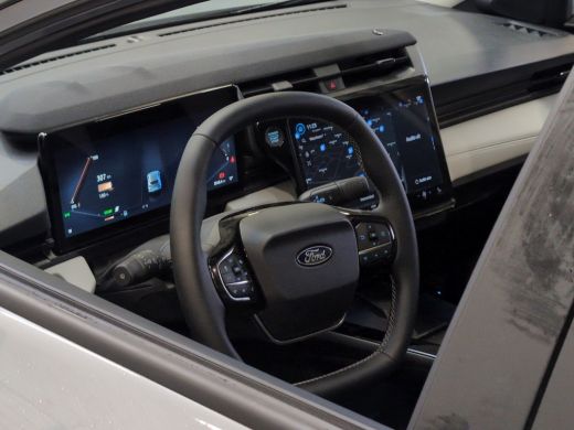 Ford Puma Gen-E Premium 44 kWh | Pano | Adap. Cruise | Winter Pack | Navigatie ActivLease financial lease