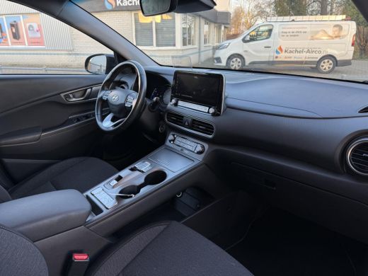 Hyundai Kona Aut. EV Fashion 64kWh | Navi | Camera | HUD | KRELL Sound | ActivLease financial lease