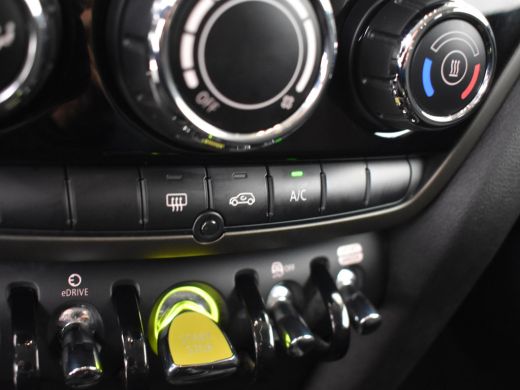 Mini Countryman 2.0 Cooper S E ALL4 220pk | Navigatie | Cruise control | App connect | Parkeersensoren v+a | Led ... ActivLease financial lease