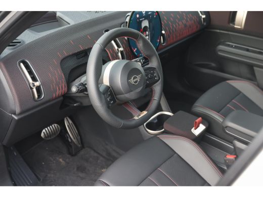 Mini Countryman JCW ALL4 Automaat / John Cooper Works / Pakket XL / 20" JCW Flag Spoke 2-tone ActivLease financial lease