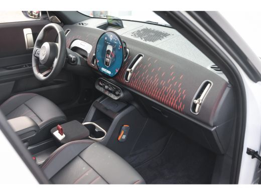 Mini Countryman JCW ALL4 Automaat / John Cooper Works / Pakket XL / 20" JCW Flag Spoke 2-tone ActivLease financial lease