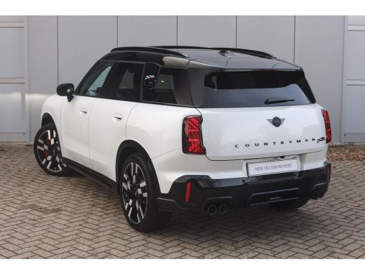 Mini Countryman JCW ALL4 Automaat / John Cooper Works / Pakket XL / 20" JCW Flag Spoke 2-tone ActivLease financial lease