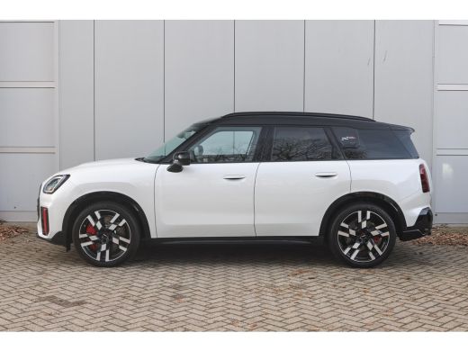 Mini Countryman JCW ALL4 Automaat / John Cooper Works / Pakket XL / 20" JCW Flag Spoke 2-tone ActivLease financial lease