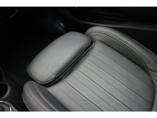 Mini Electric Yours / Panoramadak / Sportstoelen / Achteruitrijcamera / Comfort Access / Adaptieve LED / Head-U... ActivLease financial lease