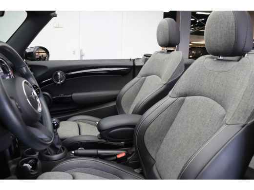 Mini One Cabrio One Classic / Sportstoelen / Comfort Access / Stuurverwarming / LED / Airconditioning / Cruise Co... ActivLease financial lease