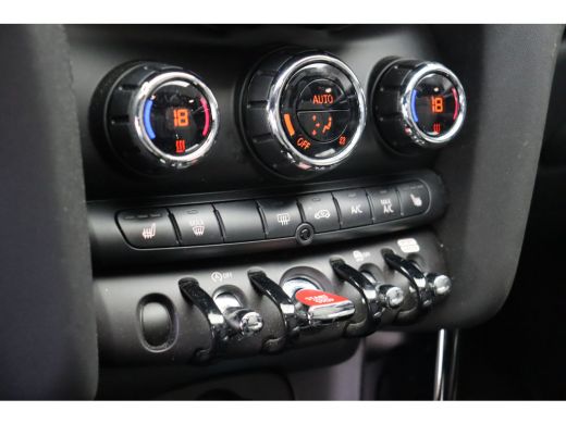 Mini One Cabrio One Classic / Sportstoelen / Comfort Access / Stuurverwarming / LED / Airconditioning / Cruise Co... ActivLease financial lease