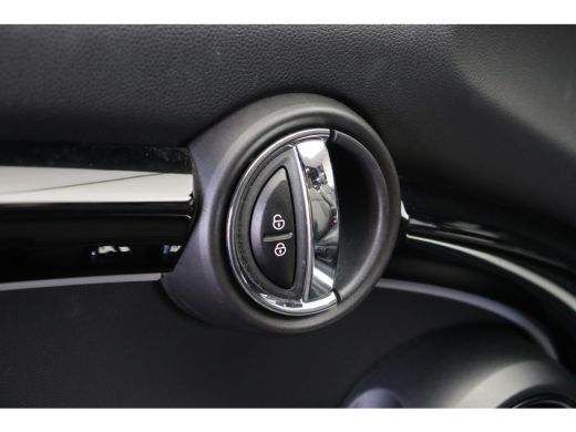 Mini One Cabrio One Classic / Sportstoelen / Comfort Access / Stuurverwarming / LED / Airconditioning / Cruise Co... ActivLease financial lease