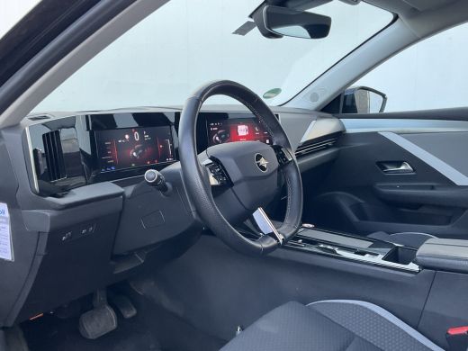 Opel Astra Sports Tourer 1.6 Turbo 260pk Hybrid PHEV Carplay Sensoren voor/achter Dab Adaptieve cruise ActivLease financial lease