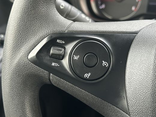 Opel Combo 1.5D 102 PK / L2H1 / 1e EIG. / GLOBELYST INRICHTING / AIRCO / CRUISE / NAVI / APPLE CARPLAY / PDC ActivLease financial lease