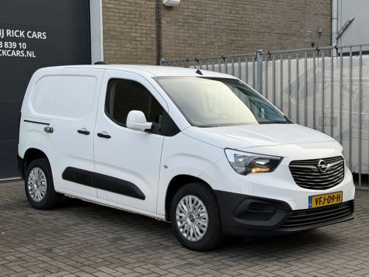 Opel Combo 1.5D L1H1 Edition CarPlay/navigatie/Cruise control/trekhaak ActivLease financial lease
