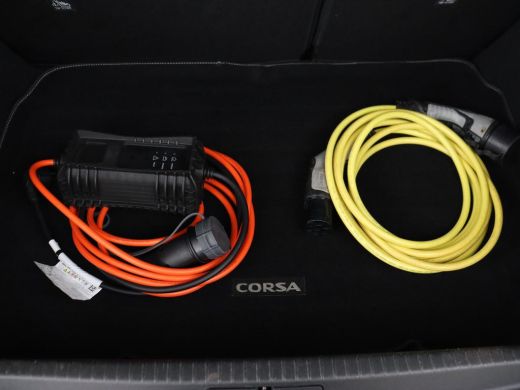 Opel Corsa-e Elegance 50 kWh | Stoelverwarming | Matrix LED | Camera | Carplay | Navigatie | Climate control |... ActivLease financial lease