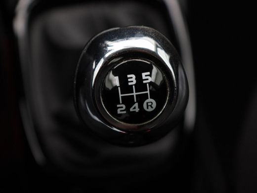 Peugeot 108 1.0 e-VTi Style | Bluetooth | 15 Inch | 75.236 Km!! ActivLease financial lease