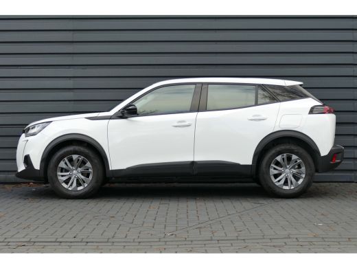 Peugeot 2008 1.2 PURETECH 130PK ACTIVE PACK / NAVI / CLIMA / LED / PDC / 16"LMV / STOELVERWARMING / BLUETOOTH ... ActivLease financial lease