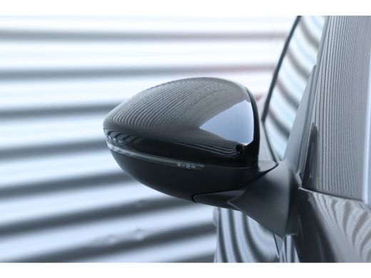 Peugeot 208 1.2 PURETECH 100PK ALLURE PACK / NAVI / LEDER / CLIMA / FULL-LED / PDC / CAMERA / 16" LMV / WINTE... ActivLease financial lease