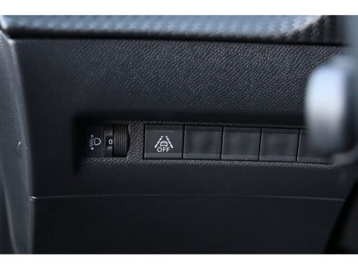 Peugeot 208 1.2 PURETECH 100PK ALLURE PACK / NAVI / LEDER / CLIMA / FULL-LED / PDC / CAMERA / 16" LMV / WINTE... ActivLease financial lease