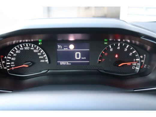 Peugeot 208 1.2 PURETECH 100PK ALLURE PACK / NAVI / LEDER / CLIMA / FULL-LED / PDC / CAMERA / 16" LMV / WINTE... ActivLease financial lease