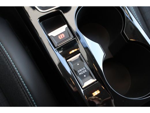 Peugeot 208 1.2 PureTech Allure Pack | Navigatie | Camera | 3D Instrumentenpaneel | Apple carplay |  Lichtmet... ActivLease financial lease