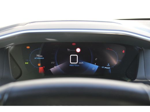Peugeot 208 1.2 PureTech Allure Pack | Navigatie | Camera | 3D Instrumentenpaneel | Apple carplay |  Lichtmet... ActivLease financial lease