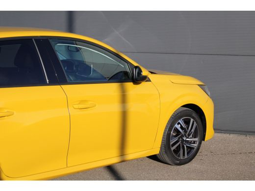 Peugeot 208 1.2 PureTech Allure Pack | Navigatie | Camera | 3D Instrumentenpaneel | Apple carplay |  Lichtmet... ActivLease financial lease