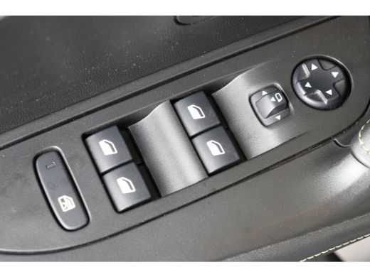 Peugeot e-2008 EV GT Pack 50 kWh | Navi | Camera | Verw. voorstoelen | PDC V+A | Leder alcantara | Cruise contro... ActivLease financial lease