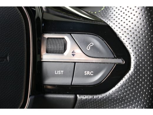 Peugeot e-2008 EV GT Pack 50 kWh | Navi | Camera | Verw. voorstoelen | PDC V+A | Leder alcantara | Cruise contro... ActivLease financial lease