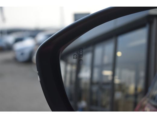 Peugeot e-208 EV GT 51 kWh 156pk 3 Fase 98%SOH! | Panoramadak | Massage | Elektr. Stoelen | 360 Camera | Stoelv... ActivLease financial lease