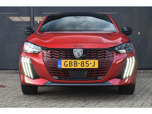 Peugeot e-208 EV GT 51 kWh 156pk 3 Fase 98%SOH! | Panoramadak | Massage | Elektr. Stoelen | 360 Camera | Stoelv... ActivLease financial lease