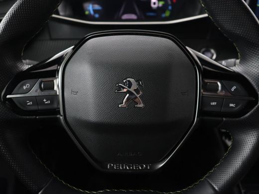 Peugeot e-208 EV GT Pack 50 kWh | Adaptive cruise | Carplay | Camera | Half leder | Keyless | Sportstoelen | Na... ActivLease financial lease