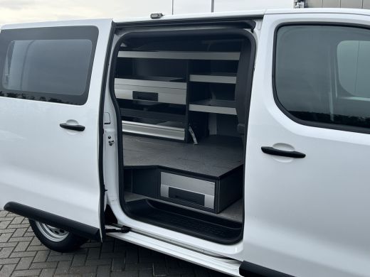 Peugeot Expert 2.0 HDI 123 PK / L2H1 / 1e EIG. / TREKHAAK / INRICHTING / AIRCO / CRUISE / BLUETOOTH / 6-BAK ActivLease financial lease