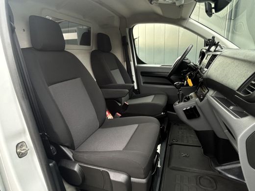 Peugeot Expert 2.0 HDI 123 PK / L2H1 / 1e EIG. / TREKHAAK / INRICHTING / AIRCO / CRUISE / BLUETOOTH / 6-BAK ActivLease financial lease