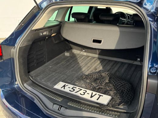 Renault M&eacute;gane Estate Estate 1.3 TCe 160 Business Edition One NL-AUTO | VOL LEDER | STOELVERWARMING ActivLease financial lease