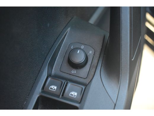 Seat Arona 1.0 TSI 95PK Style Business Intense | TREKHAAK | CAMERA | NAVIGATIE | CRUISE | CLIMATE CONTROL | LED ActivLease financial lease