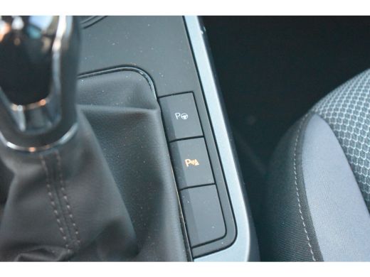 Seat Arona 1.0 TSI 95PK Style Business Intense | TREKHAAK | CAMERA | NAVIGATIE | CRUISE | CLIMATE CONTROL | LED ActivLease financial lease