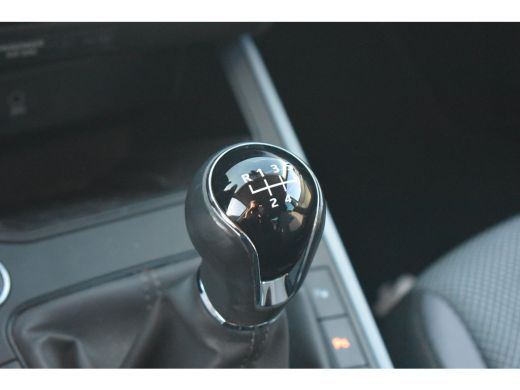 Seat Arona 1.0 TSI 95PK Style Business Intense | TREKHAAK | CAMERA | NAVIGATIE | CRUISE | CLIMATE CONTROL | LED ActivLease financial lease