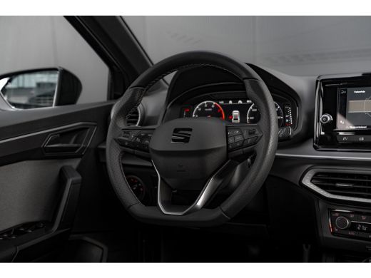 Seat Ibiza 1.0 EcoTSI 95pk FR Business Connect | Achteruitrijcamera | Airco (automatisch) | Cruise control a... ActivLease financial lease